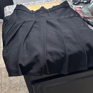 Elegant Black Pleated Skirt